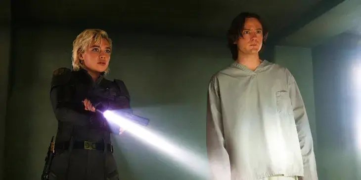 Lewis Pullman revela como Florence Pugh o acolheu nos bastidores de Thunderbolts*